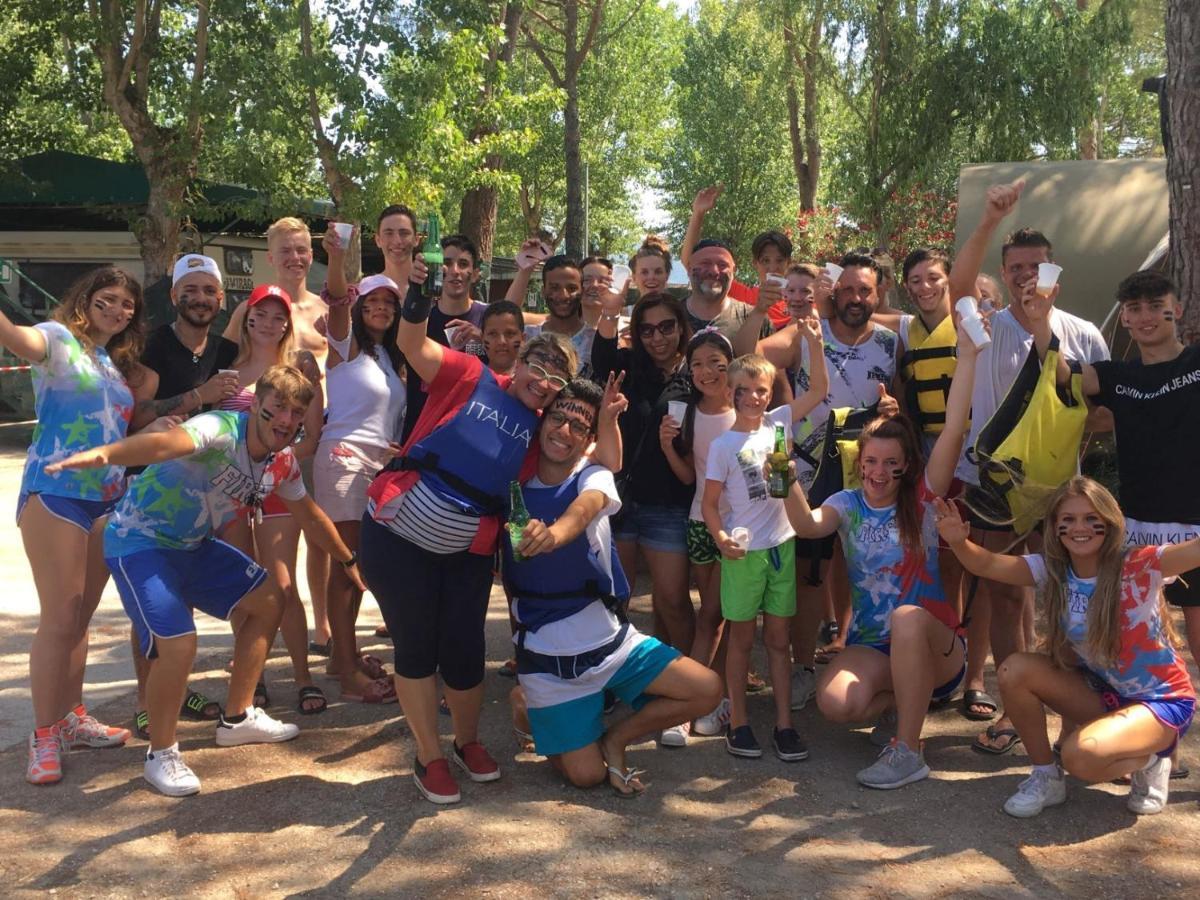 Camping Village Punta Navaccia Tuoro sul Trasimeno Bagian luar foto
