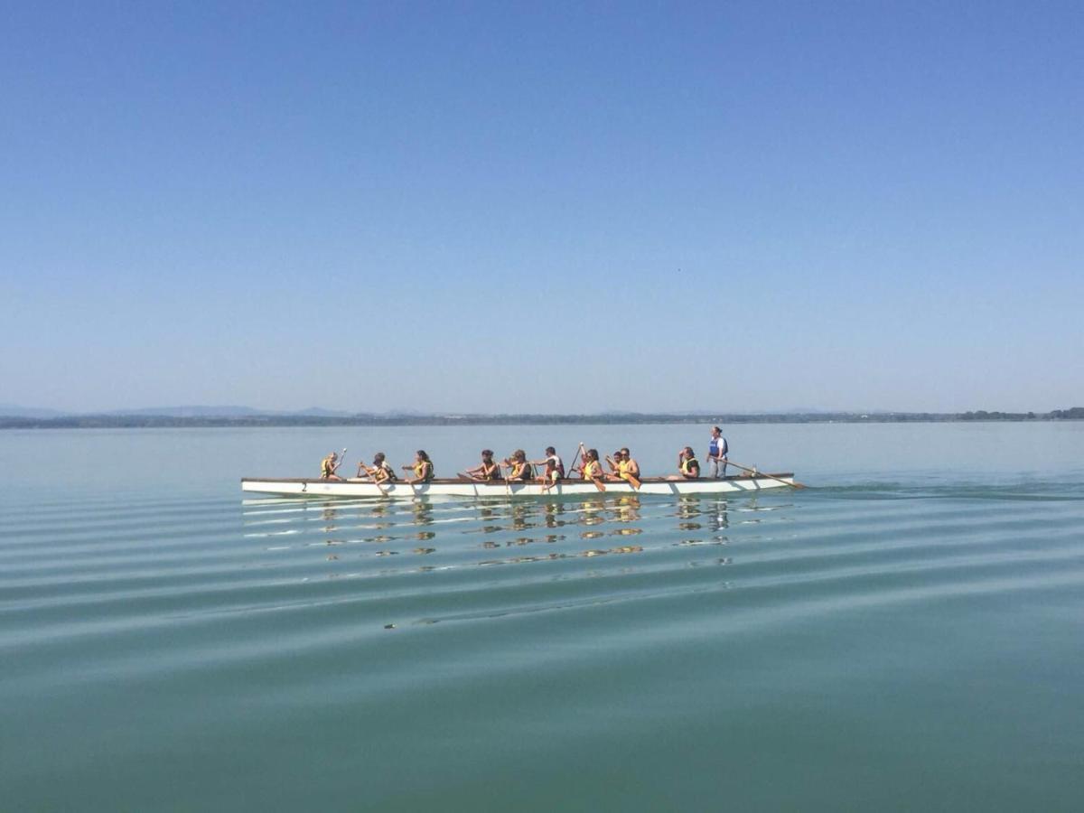 Camping Village Punta Navaccia Tuoro sul Trasimeno Bagian luar foto