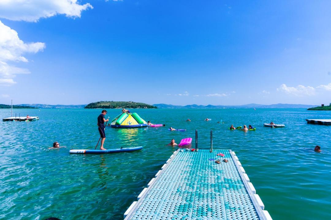 Camping Village Punta Navaccia Tuoro sul Trasimeno Bagian luar foto