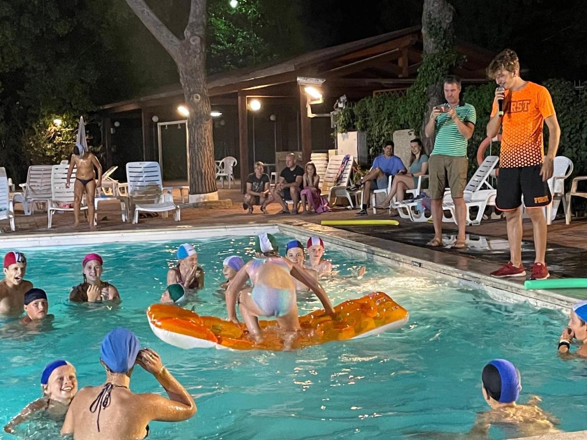 Camping Village Punta Navaccia Tuoro sul Trasimeno Bagian luar foto