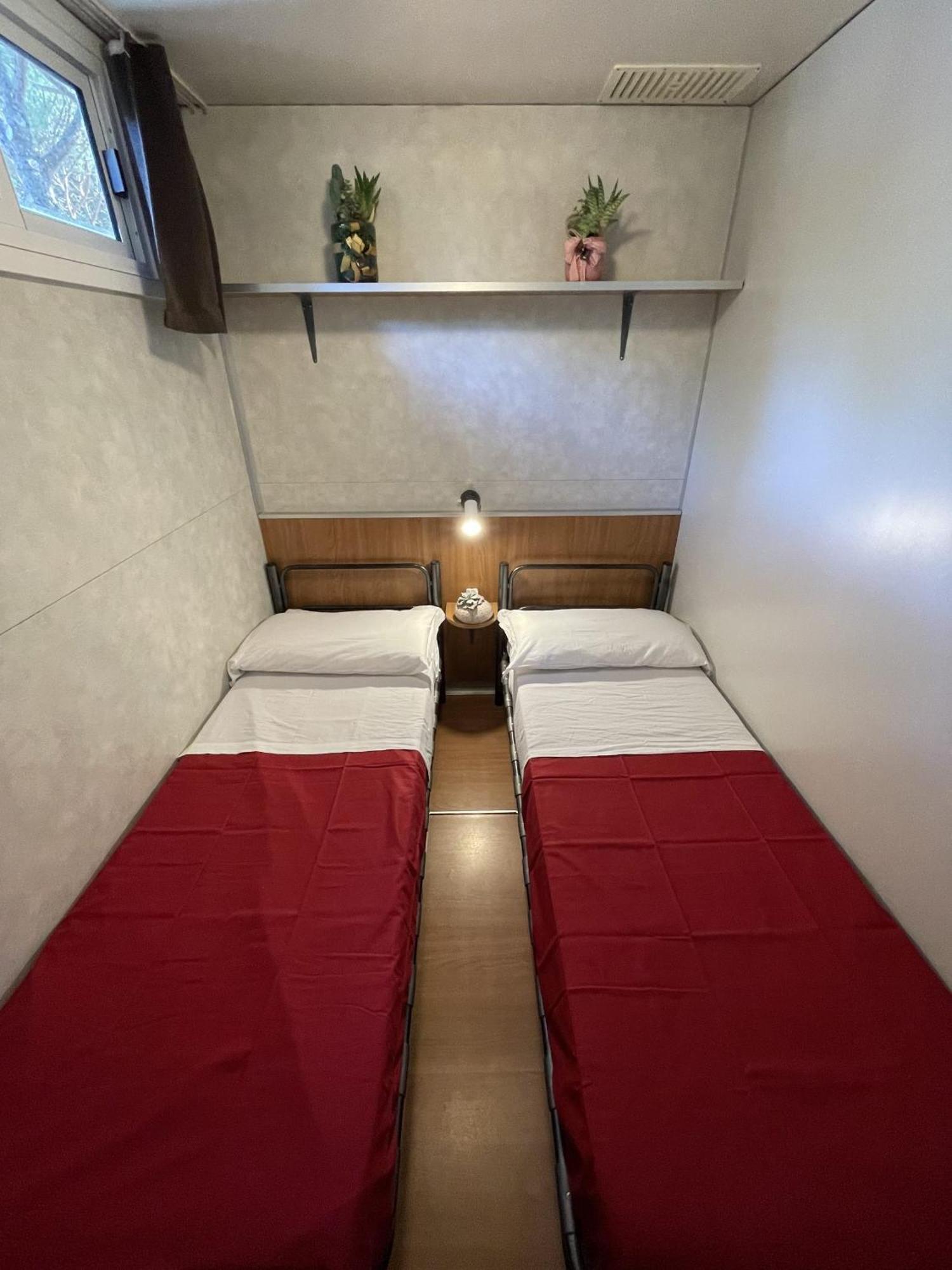 Camping Village Punta Navaccia Tuoro sul Trasimeno Bagian luar foto