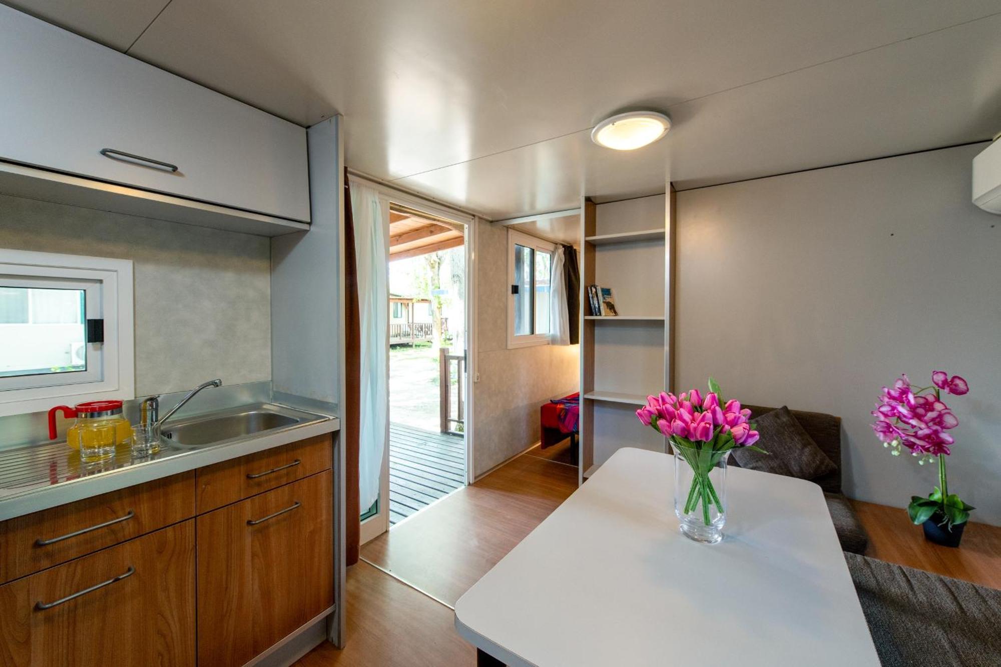 Camping Village Punta Navaccia Tuoro sul Trasimeno Bagian luar foto