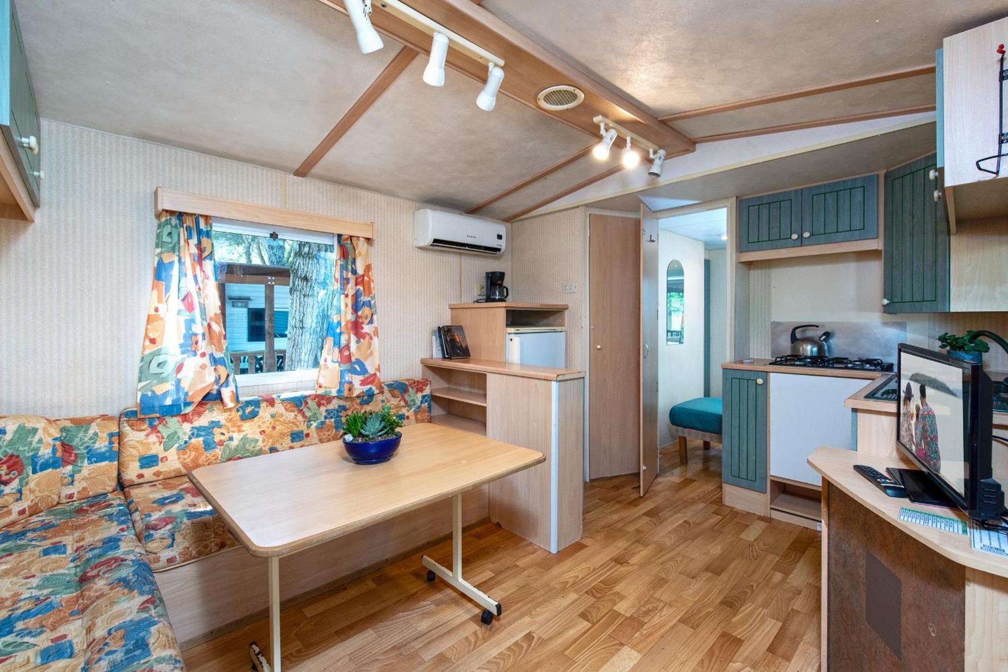 Camping Village Punta Navaccia Tuoro sul Trasimeno Bagian luar foto