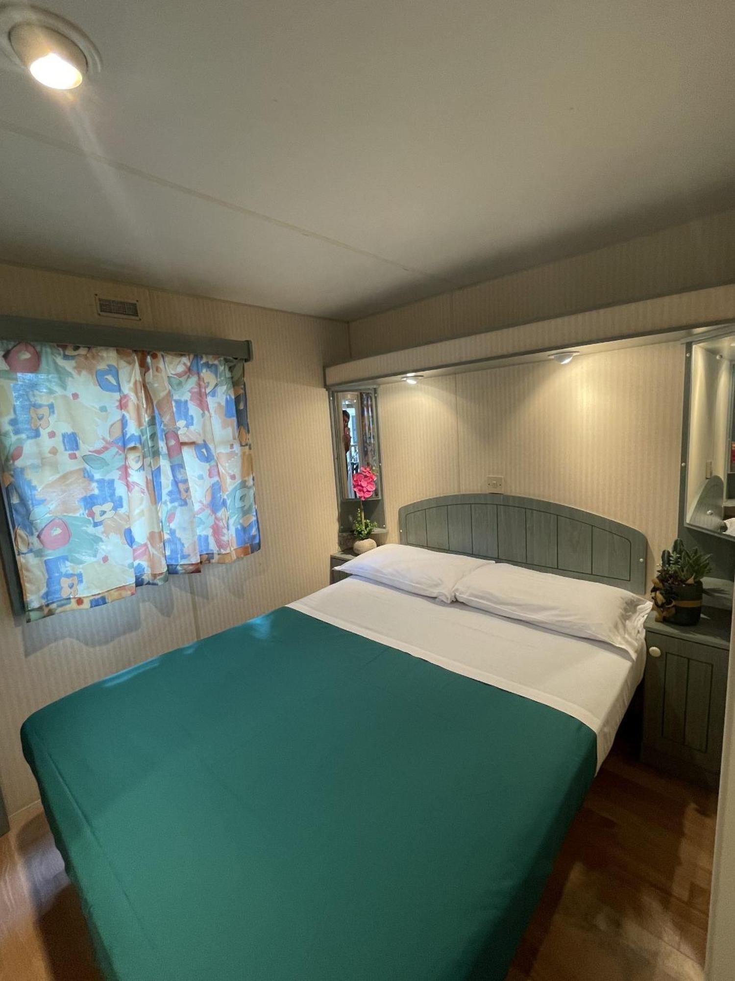 Camping Village Punta Navaccia Tuoro sul Trasimeno Bagian luar foto