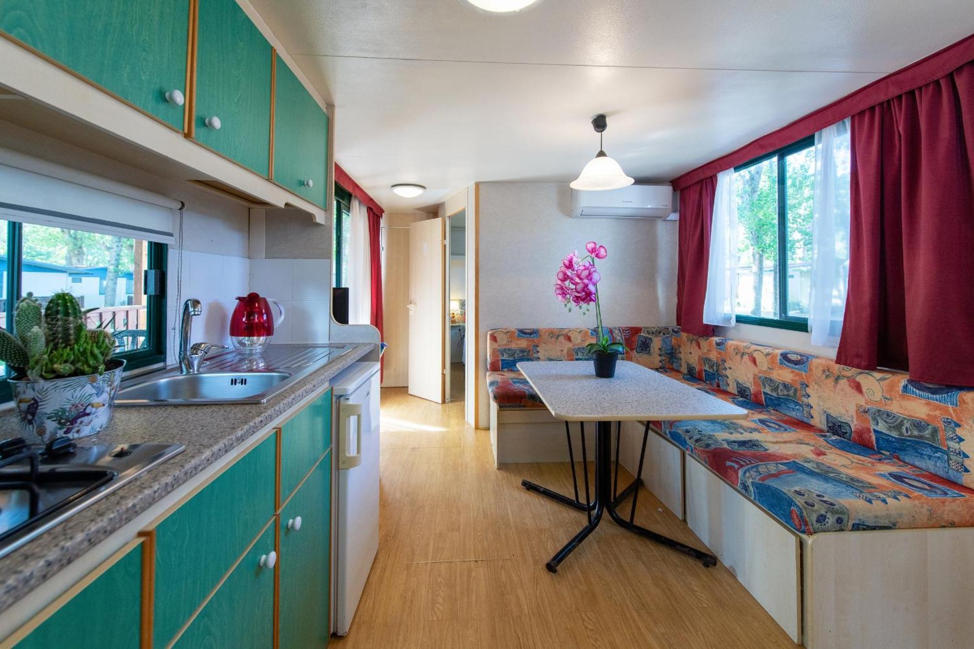 Camping Village Punta Navaccia Tuoro sul Trasimeno Bagian luar foto