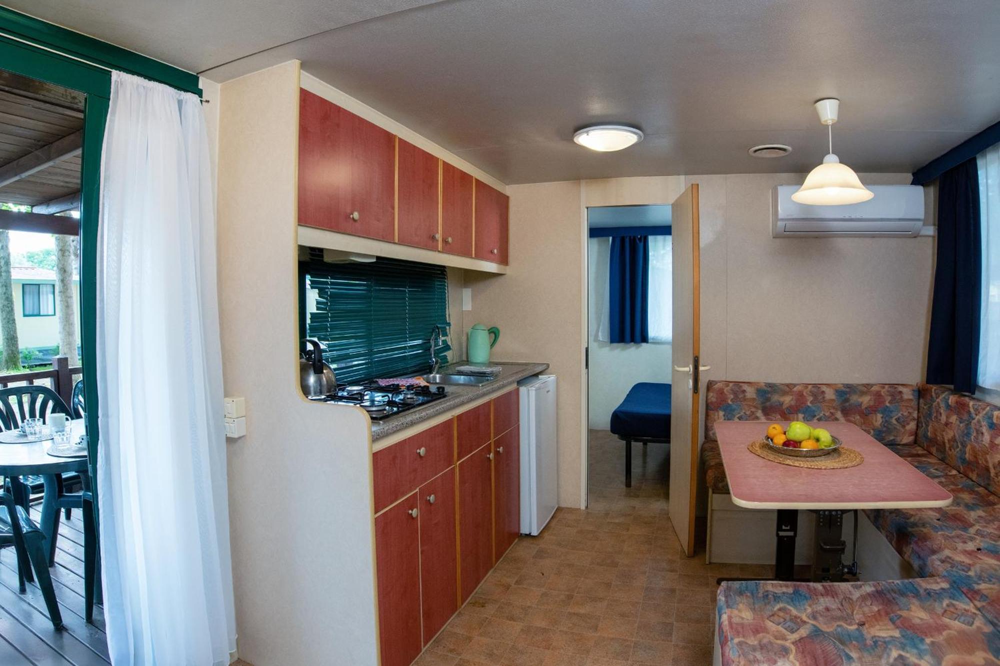 Camping Village Punta Navaccia Tuoro sul Trasimeno Bagian luar foto