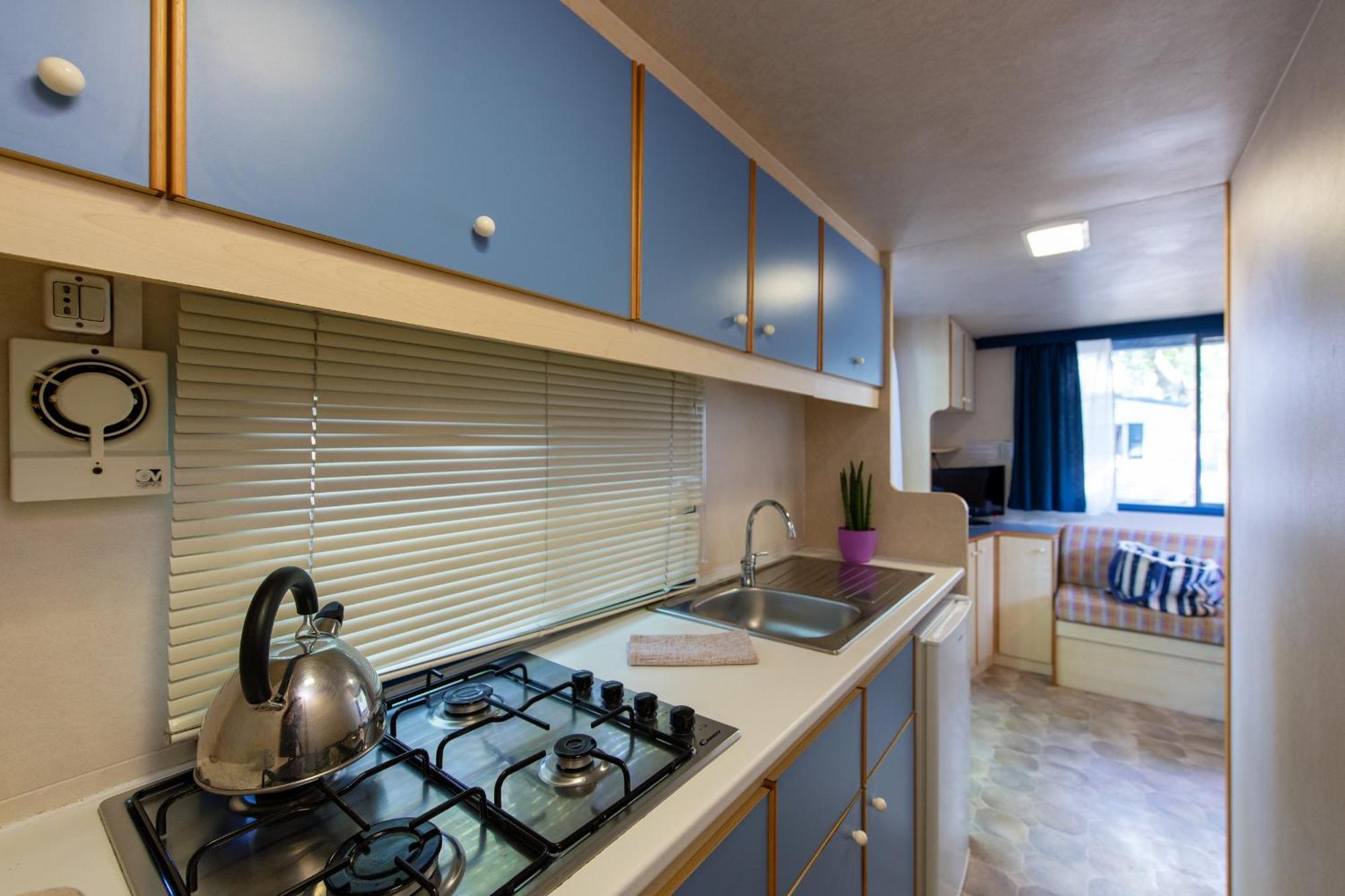 Camping Village Punta Navaccia Tuoro sul Trasimeno Bagian luar foto