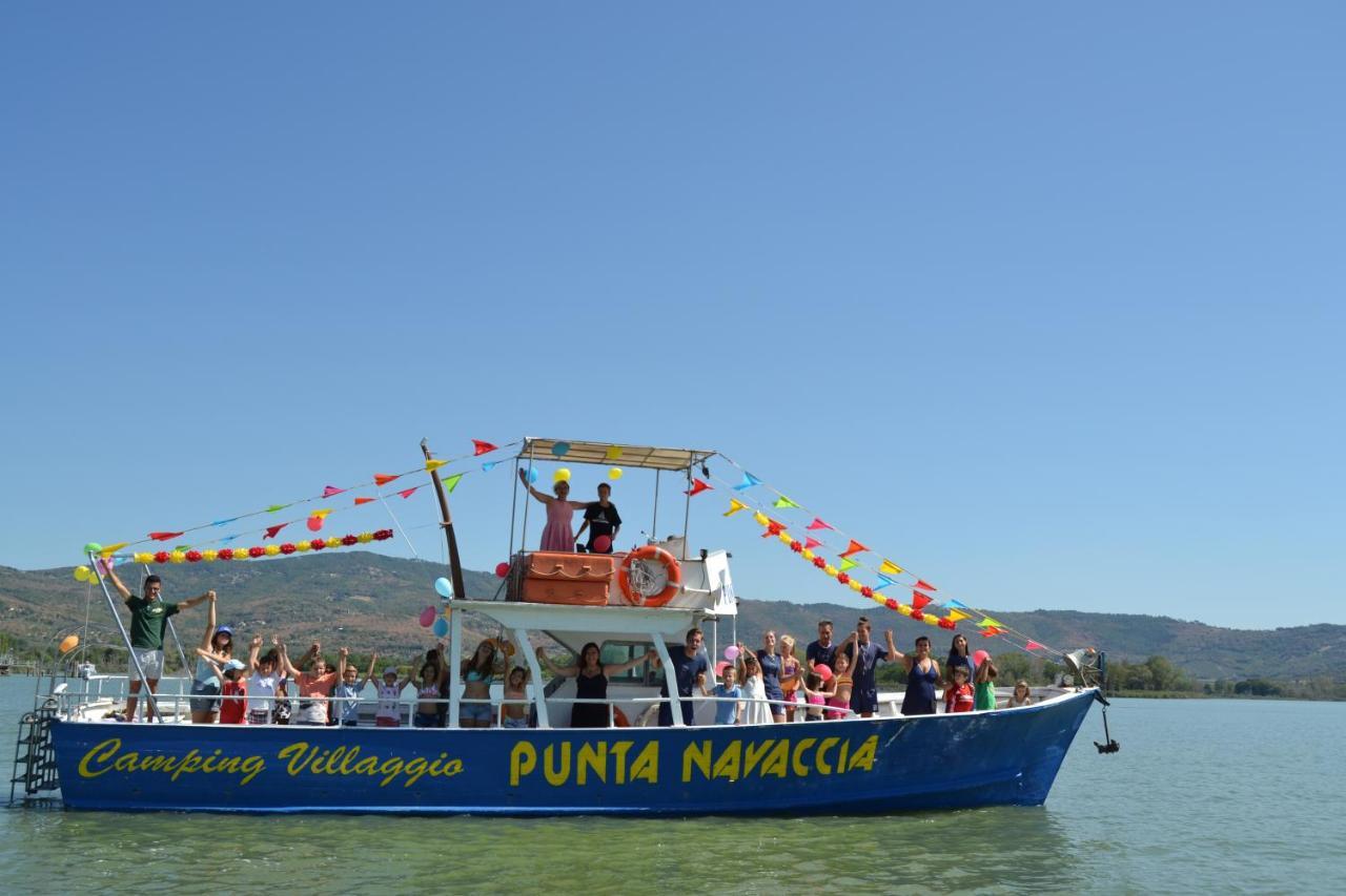 Camping Village Punta Navaccia Tuoro sul Trasimeno Bagian luar foto